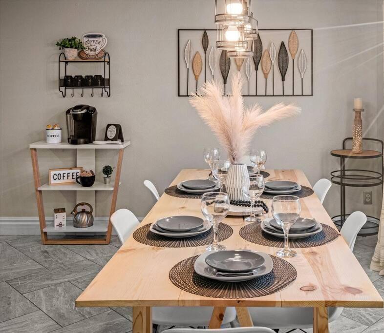 Modern Tempe Home With Heated Pool, Asu 외부 사진