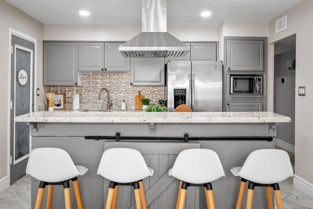 Modern Tempe Home With Heated Pool, Asu 외부 사진