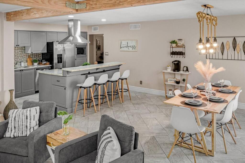 Modern Tempe Home With Heated Pool, Asu 외부 사진
